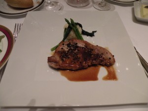 鹿児島黒豚のグリル　ブラックペッパーソース